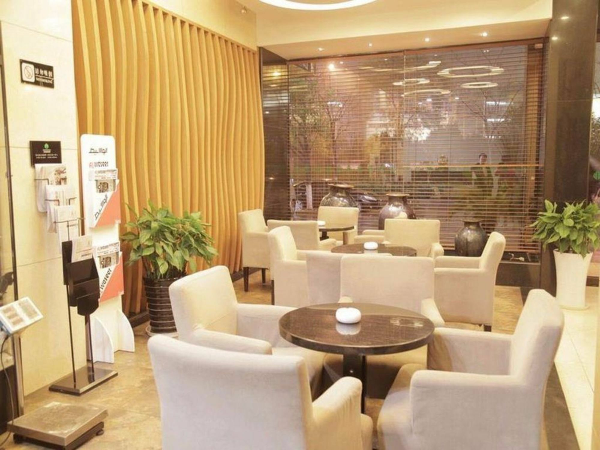 Yiwu Kasion Pushang Hotel מראה חיצוני תמונה